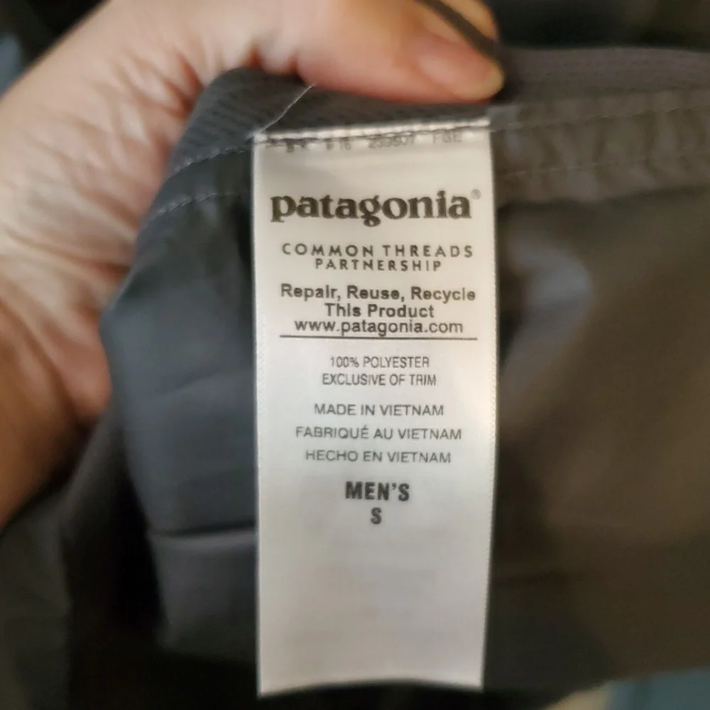 Patagonia Rain Jacket  Windbreaker Hooded Gray Full Zip Mens Size S - Picture 10 of 12